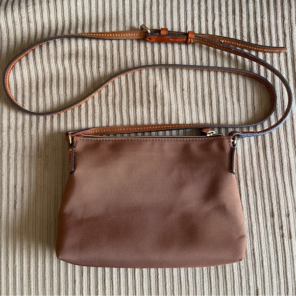 Dooney & Bourke Brown canvas w/leather Crossbody Pouchette - EUC - Picture 4 of 12